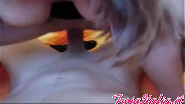 Biondi puttana succhiare terrible e_scopata profundo_vaginale