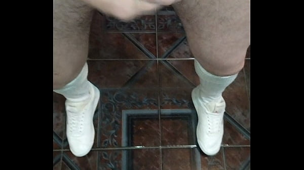 Play MP4 - reebok freestyle