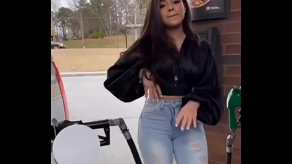 Cosita rica hecha gasolina con sabor latino
