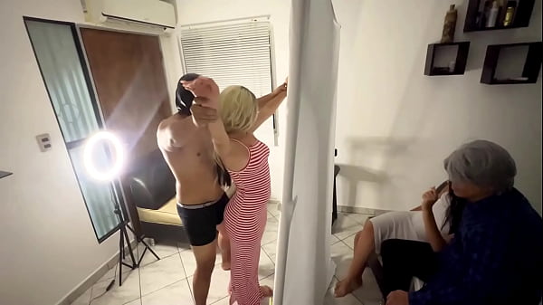 Hijastra_Manipulada y Follada en_el Juego De Las_Formas_de Sombras Al Frente De_Sus Padrastros Que Solo_Ven Formas de Posiciones_Sexuales Eroticas