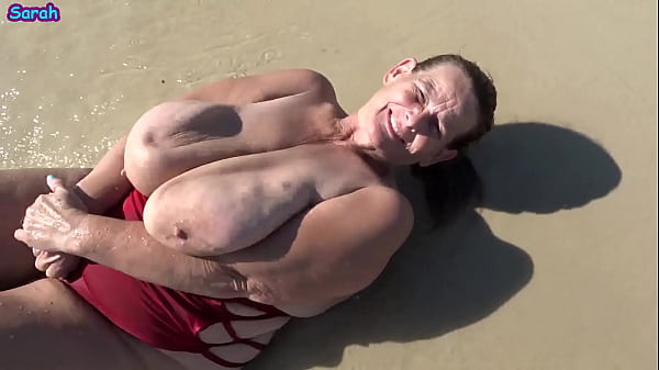 Seashore Crimson One Slice Rollick 1 With 40 Pic Musical Slide Show thumbnail