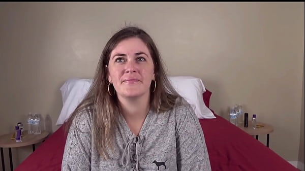 Desperate Amateurs Kay Hot Mom Gets Banged Hard thumbnail