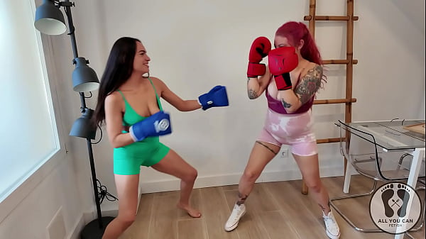 4k female boxing fighter tits bouncing each other