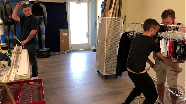 Play MP4 - Bareback Break