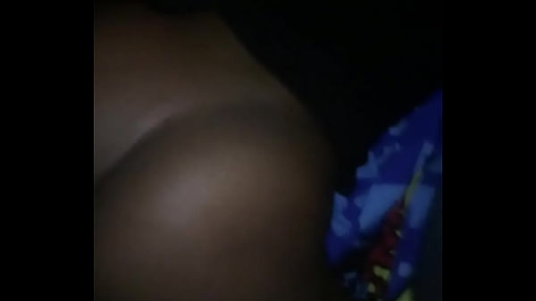 Play MP4 - Fucking big booty in the car