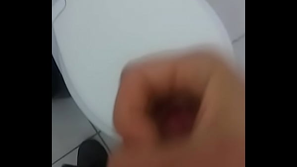 Punhetando do trampo