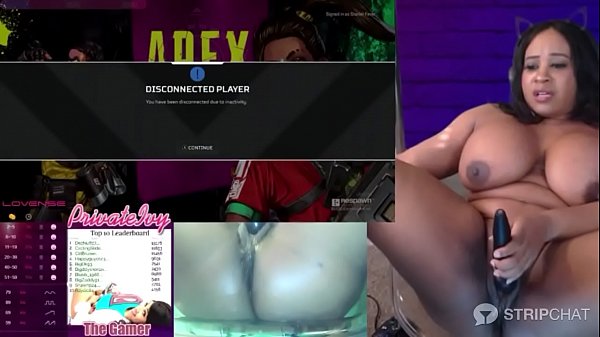 Big tits Ebony gamer_girl uses vibrator on her juicy_pussy