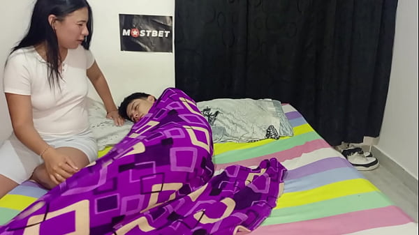 Sub espanol me encanta tener sexo con hijastro despues de ver una pelicula