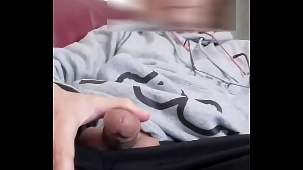 Play MP4 - une bonne branlette de ma grosse bite&comma; belle &eacute;jaculation cr&eacute;meuse&comma;