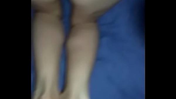 Nonton Milf Pussy Masturbates With Feet thumbnail