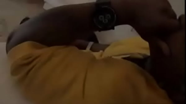 Nonton Gostosa Desfilando thumbnail