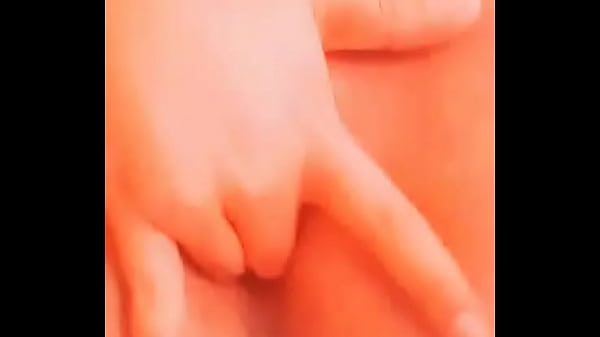 Play MP4 - Ely tocandose