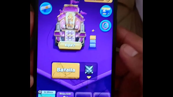 Somos 3 amigos que vamos a hacernos_famosos_con nuestros gameplays D