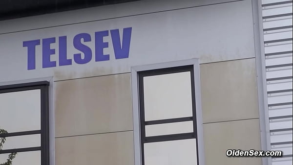 French_businessmature_lady fucked