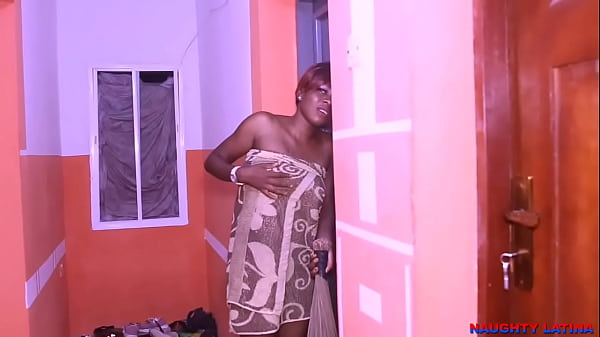 EBONYAMATEURWIFE SUCK MY FAT COCK ON MY WETDRIPPING PUSSY