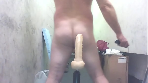 Joey D Loving A 9inch Machine Cock Anal Sex thumbnail