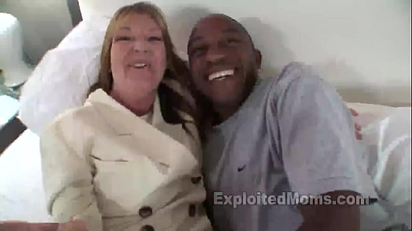 Lady Loves Bbc In Busty Mom Movie thumbnail