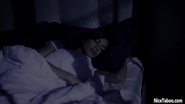 Play MP4 - Lust stepdad fucked petite Latina stepdaughter with amazing big ass Savannah Sixx