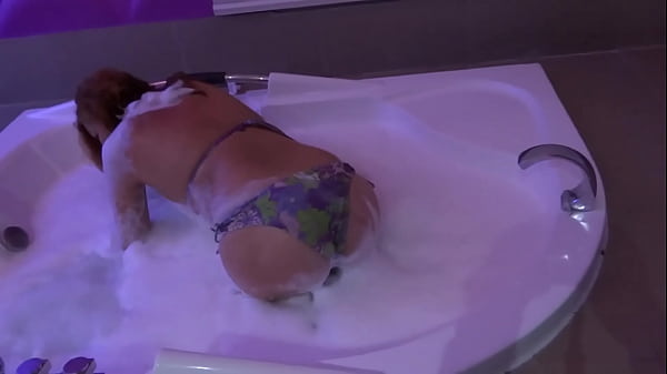 My_friend sbeautiful wife_enjoys the jacuzzi in the motel_before fucking her she loves cock