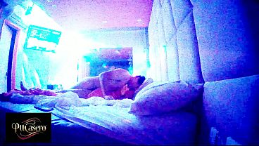 Nonton Nos Interrumpieron... Escucha A La Cuartelera Del Hotel Al Final. thumbnail