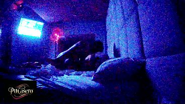 Nos interrumpieron escucha a la cuartelera del hotel al final 