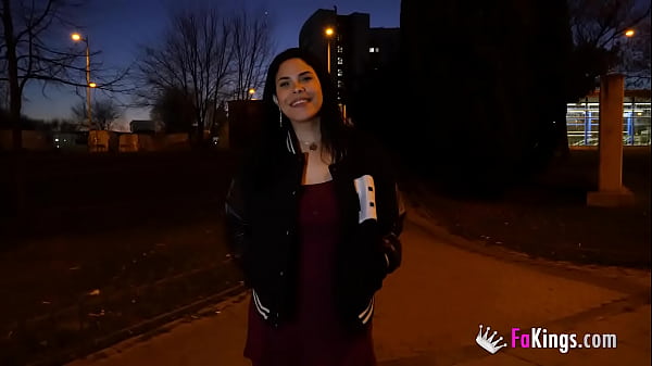 Teasing_random guys at the streets Cubanhottie_Amanda Luxor definitely_has no limits