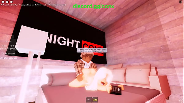 Roblox rich white blonde hoe gets dicked 