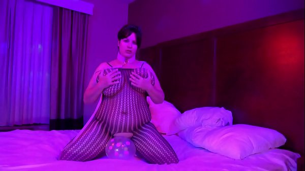 Nonton Bbw Gets Facialized By Big Black Bull thumbnail