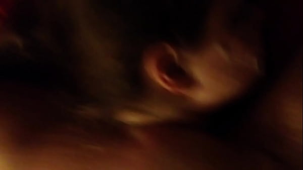 Play MP4 - Nut on her face