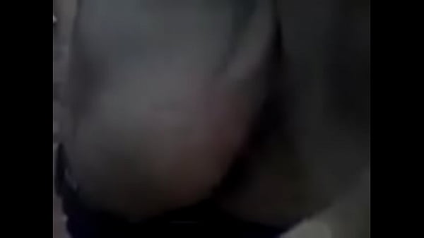 Homem Deita - Sentando De Bunda no Formigueiro