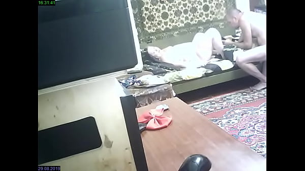 Выебал пизду шлюшки 