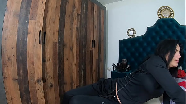 MilfyCalla -Exploring Recreational Activities in Everyday Wear- Ass fetish- preview 