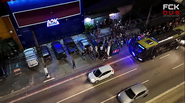 Play MP4 - FCKBus - Suruba de Machos no &Ocirc;nibus pelas ruas da Cidade&period;