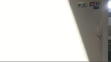 Nonton Mi Vecino Me Da Posada A Cambio De Sexo thumbnail