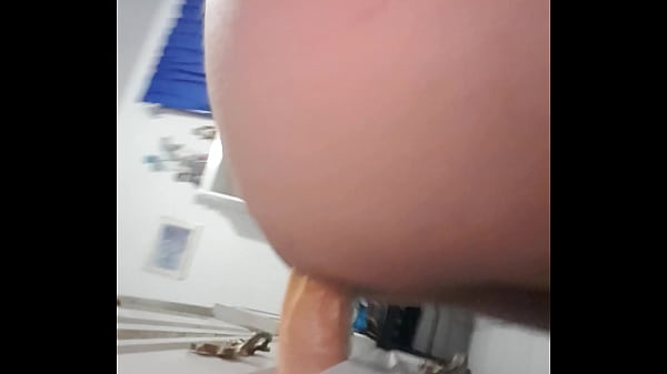 Play MP4 - Anal dildo sweat