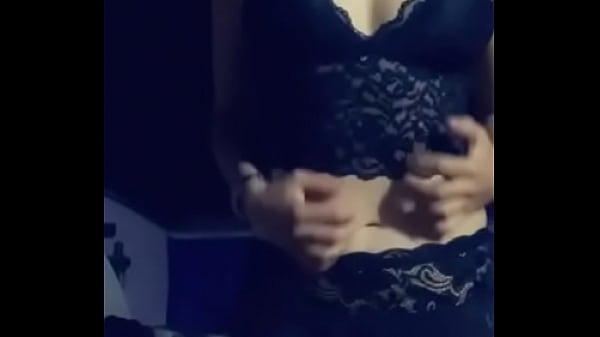 Me encanta moverme al rito de la m&uacute;sica y ponerte caliente 