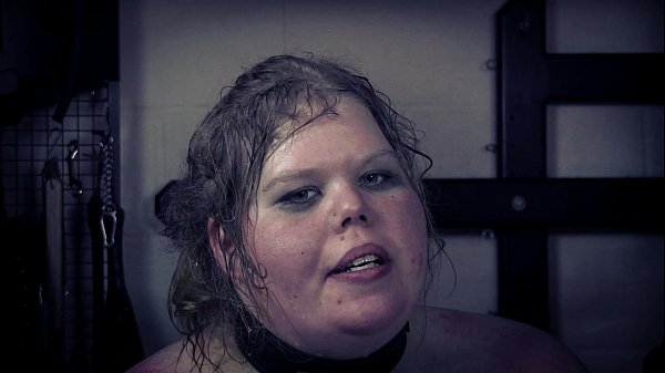 Play MP4 - 'Harlott Heaven' ft Johnny Rockard and BDSM slut-masochist Scarlett O'Harlott