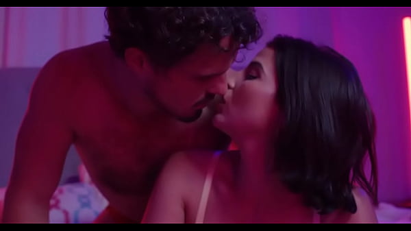 La Sirena_69 Music Video_Sex