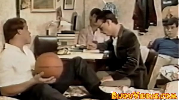 Young enjoy blowjob with big cocks 