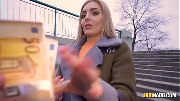 Sweet blonde girl fucks a complete_strangerfor some cash