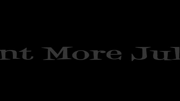 Play MP4 - Busty Julia Ann Bangs Her Mature Snatch And Fucks Herself To Orgasm&excl;