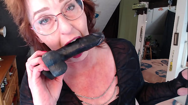 Play MP4 - 984 CBT and derogatory namecalling from DawnSkye1962 for my darkskinned lover finishing with a facial POV