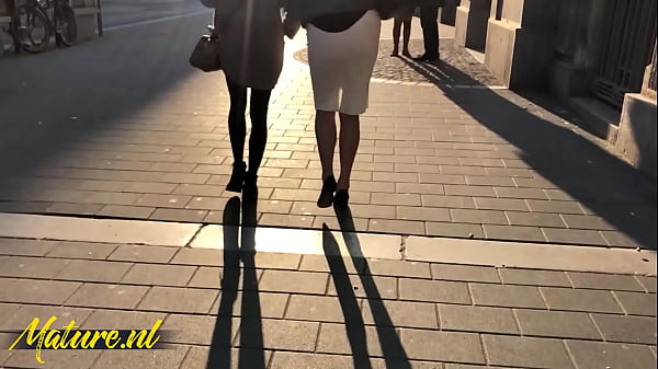 Play MP4 - Hairy Grandma VS Hairy Teen