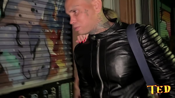 Mirella Mansur saiu da balada e fez xixi no estacionamento - Jhonny Gab - Ma_Santos Oficial