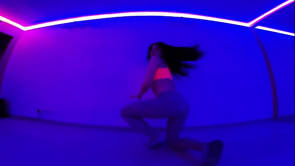 Twerk Booty ShakeDance Contest FINAL Sasha X Twerk Girls