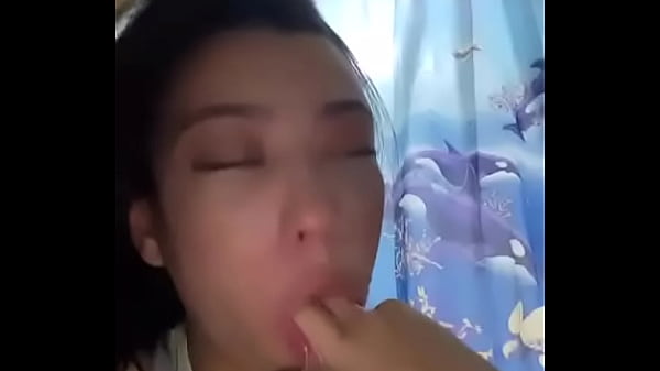 Play MP4 - Latina teen deepthroat puke training