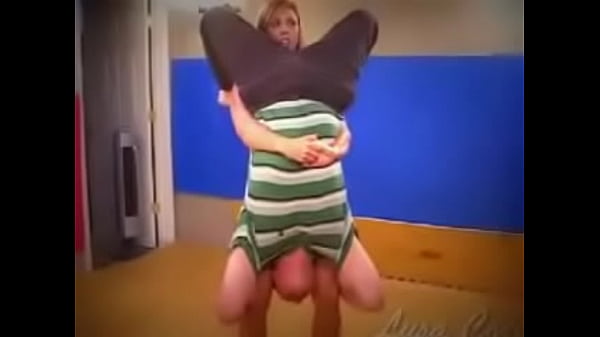 Lift and carry piledriver 