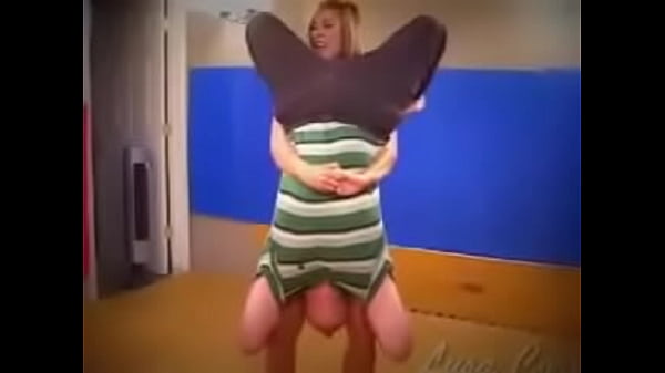 Lift and carry piledriver 