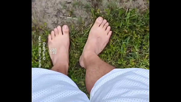 Nonton Bare Feet Playing In The Mud... thumbnail