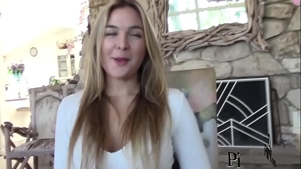 Guy gets mind_blowing_blowjob